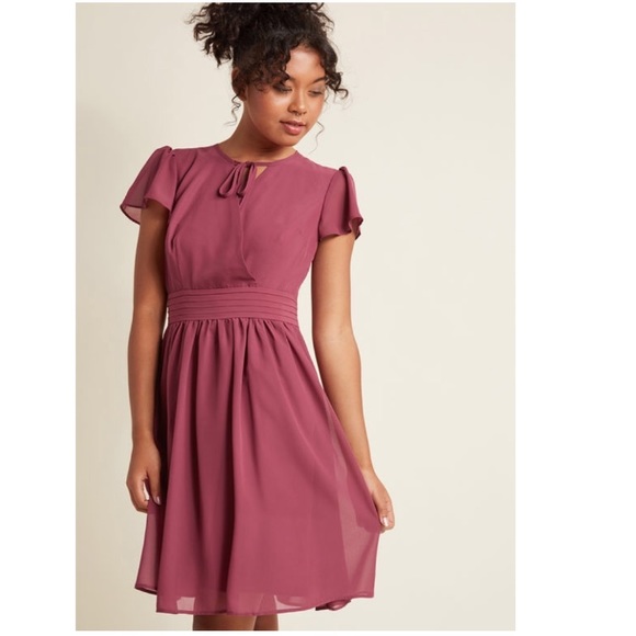 Modcloth Dresses & Skirts - ModCloth Surplice A-Line Dress w/ Flutter Sleeves